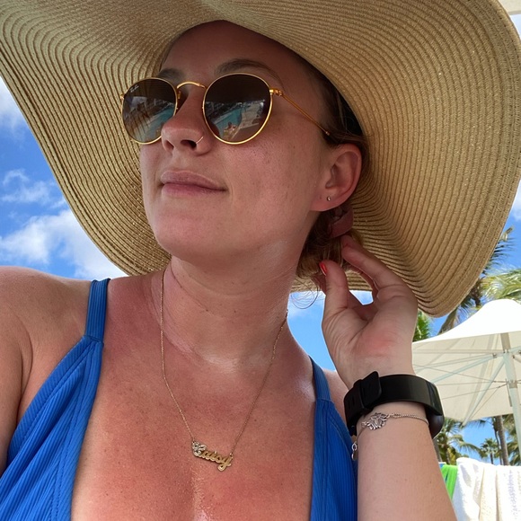 Meet your Posher, Caisy - Picture 4 of 5